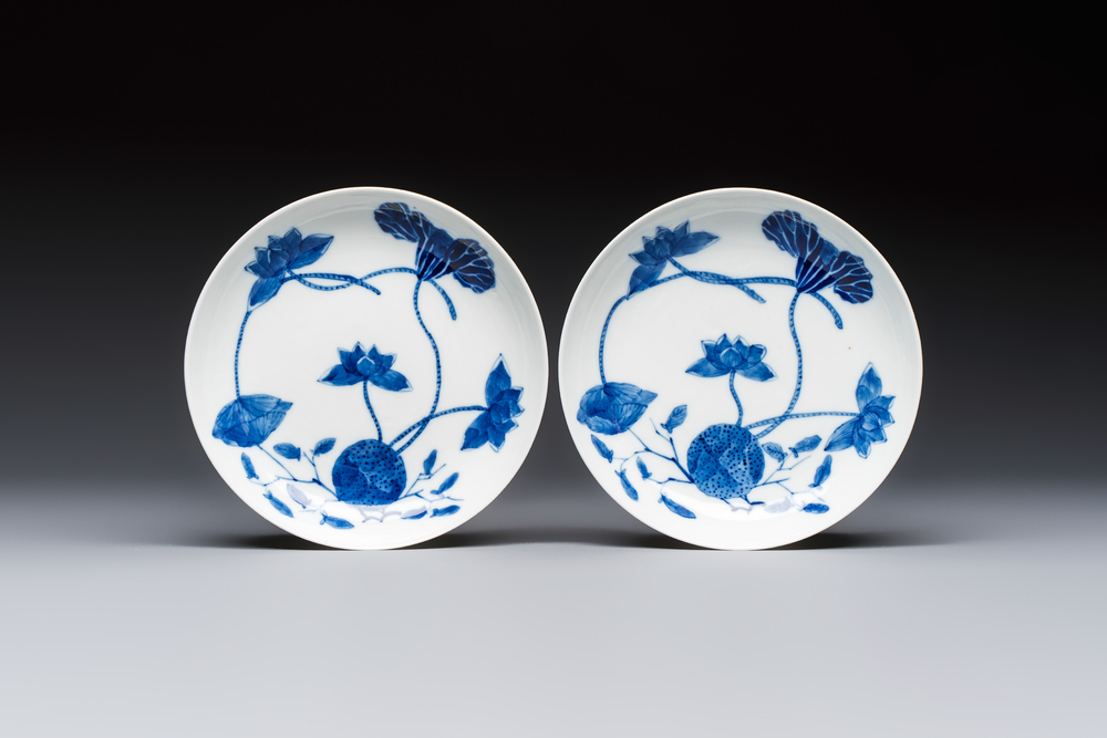 A pair of Chinese blue and white 'Bleu de Hue' plates with lotus design, Phi Khanh An Duong 慶恩堂費 mark, 19th C.