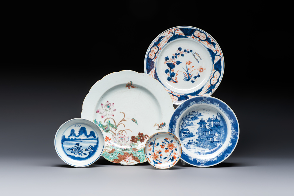 Five Chinese blue and white, Imari-style and famille rose wares, 18th C.