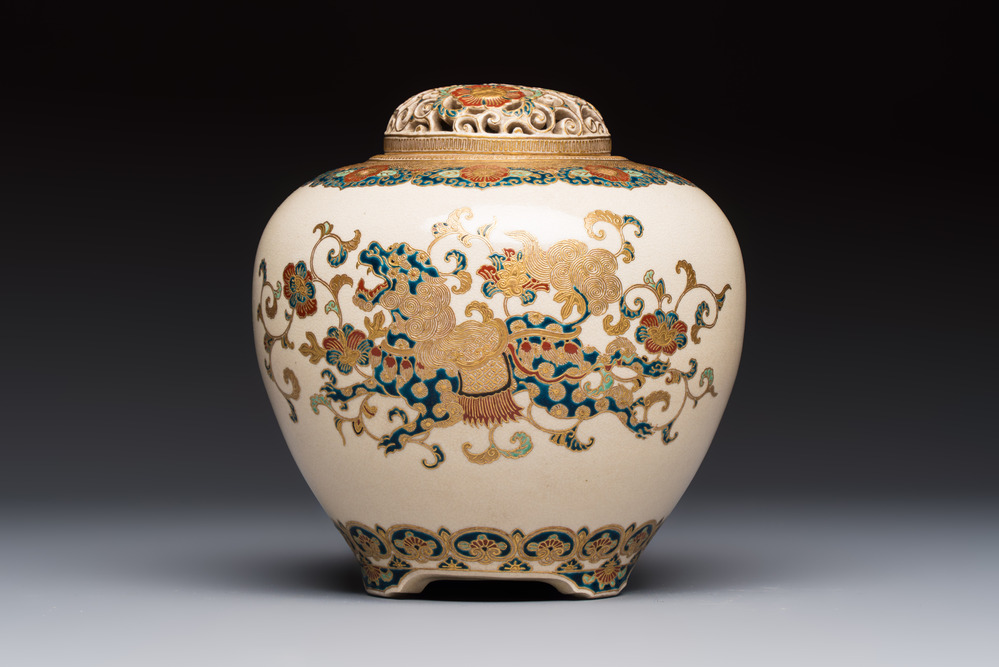 A Japanese Satsuma 'Shishi' koro, Kagayama 加賀山 mark, Meiji, 19th C.
