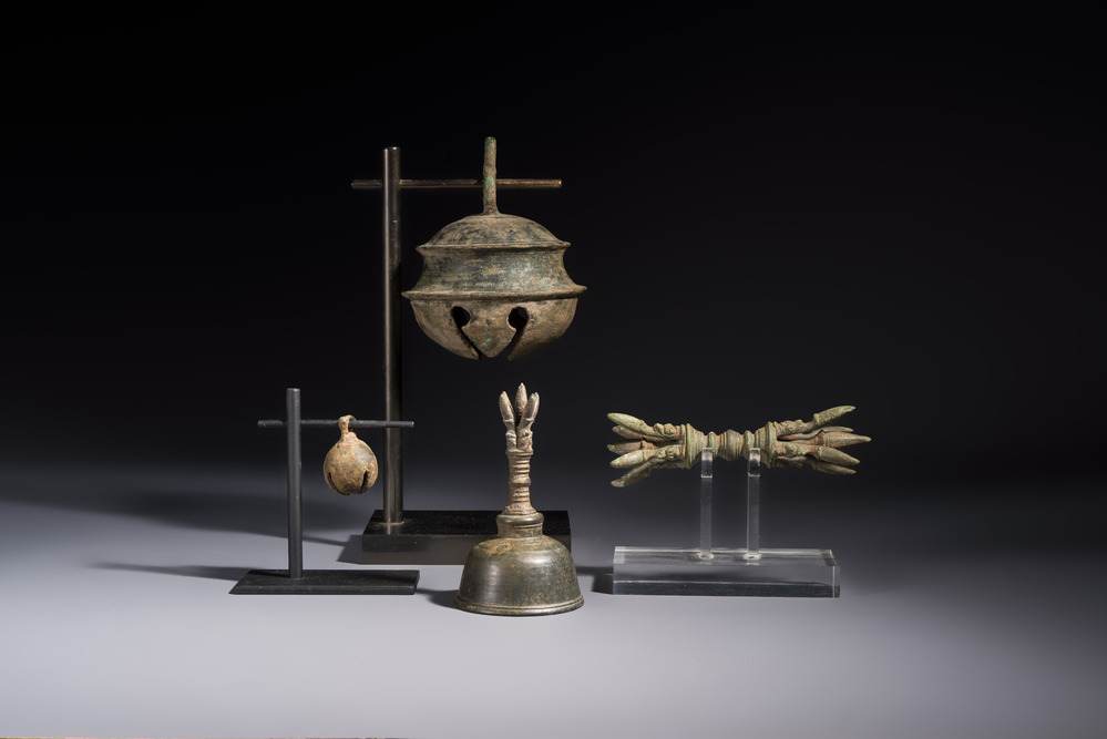Two Cambodian bronze bells, a vajra bell and a vajra, 11/13th C.
