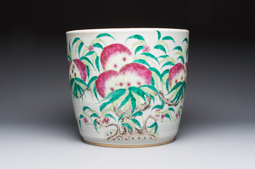A Chinese famille rose 'Nine Peaches' jardini&egrave;re, 19th C.