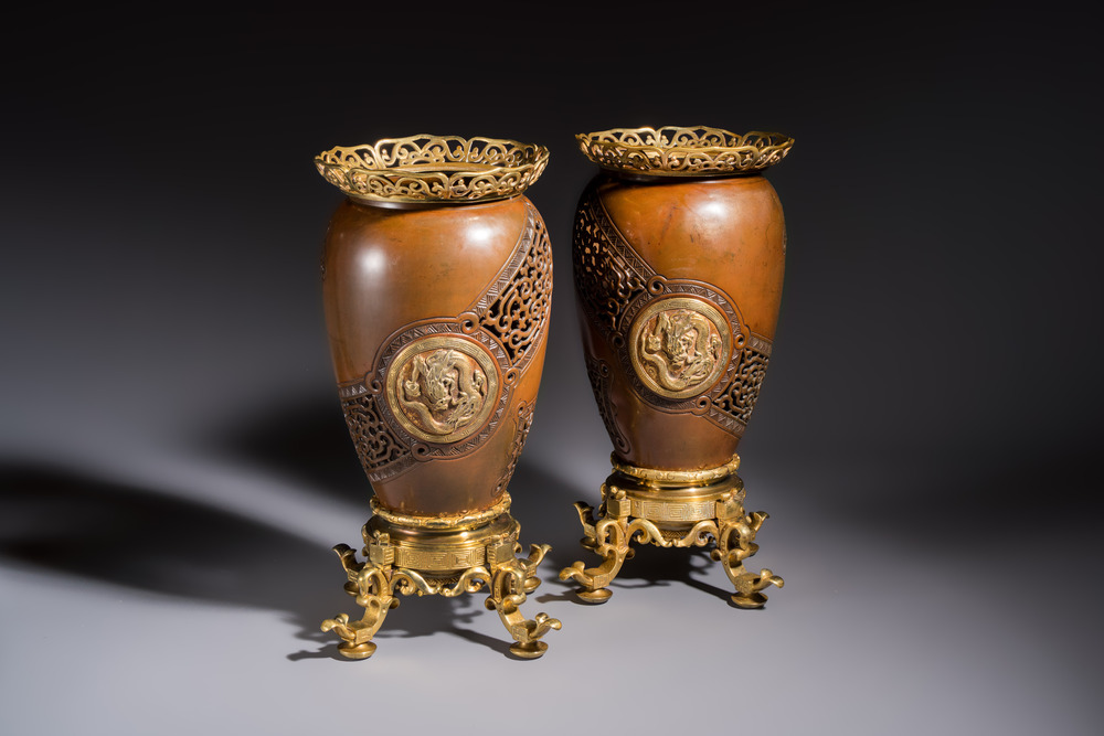 A pair of Belgian bronze and ormolu-mounted Japonism vases, Compagnie des Bronzes de Bruxelles, 19th C.