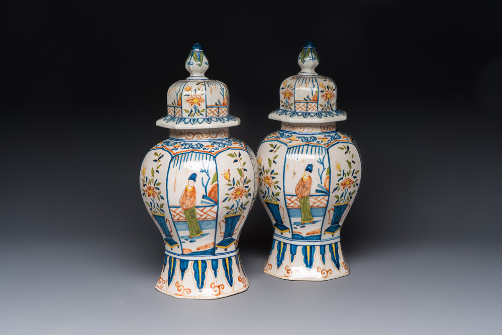 A pair of polychrome Dutch Delft chinoiserie vases, Tichelaar, Makkum, Friesland, 19/20th C.
