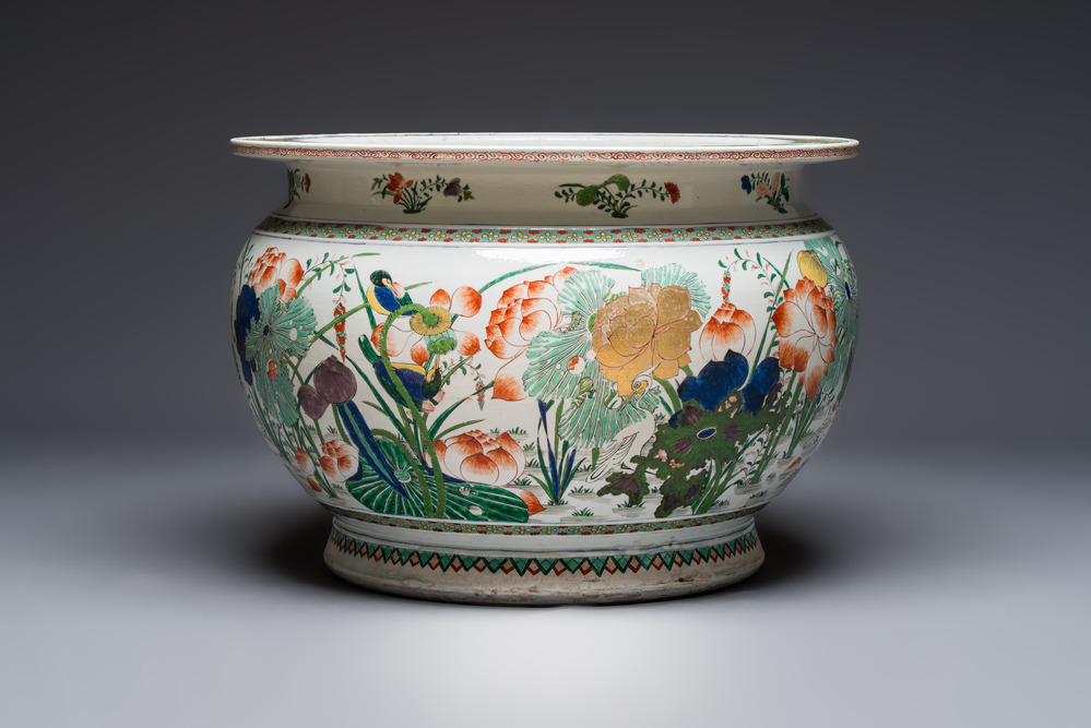 A large French famille verte-style 'Lotus Pond with Birds' fish bowl or jardini&egrave;re, Samson, Paris, 19th C.