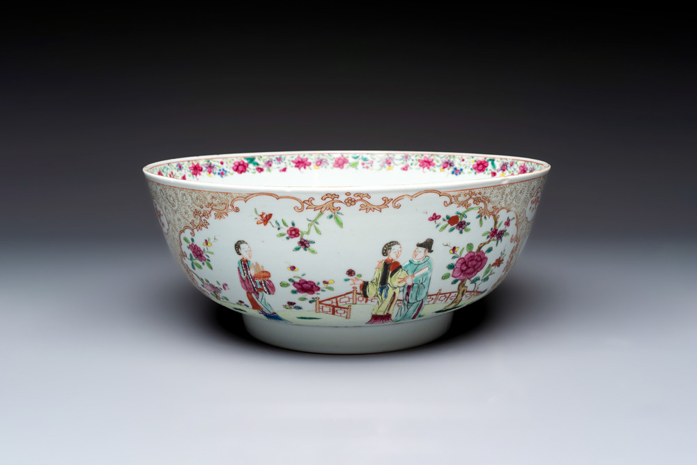 A Chinese famille rose punch bowl with figural design, Qianlong