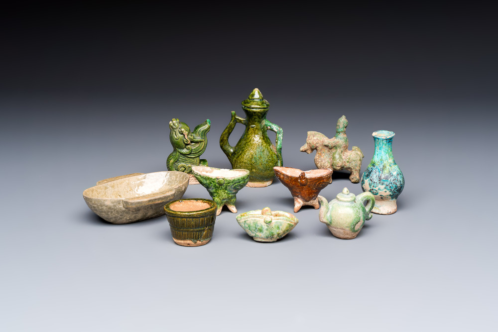 A group of ten Chinese glazed pottery mingqi, Ming