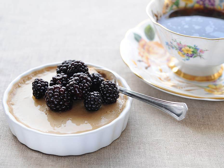 Kaffepannacotta med björnbär