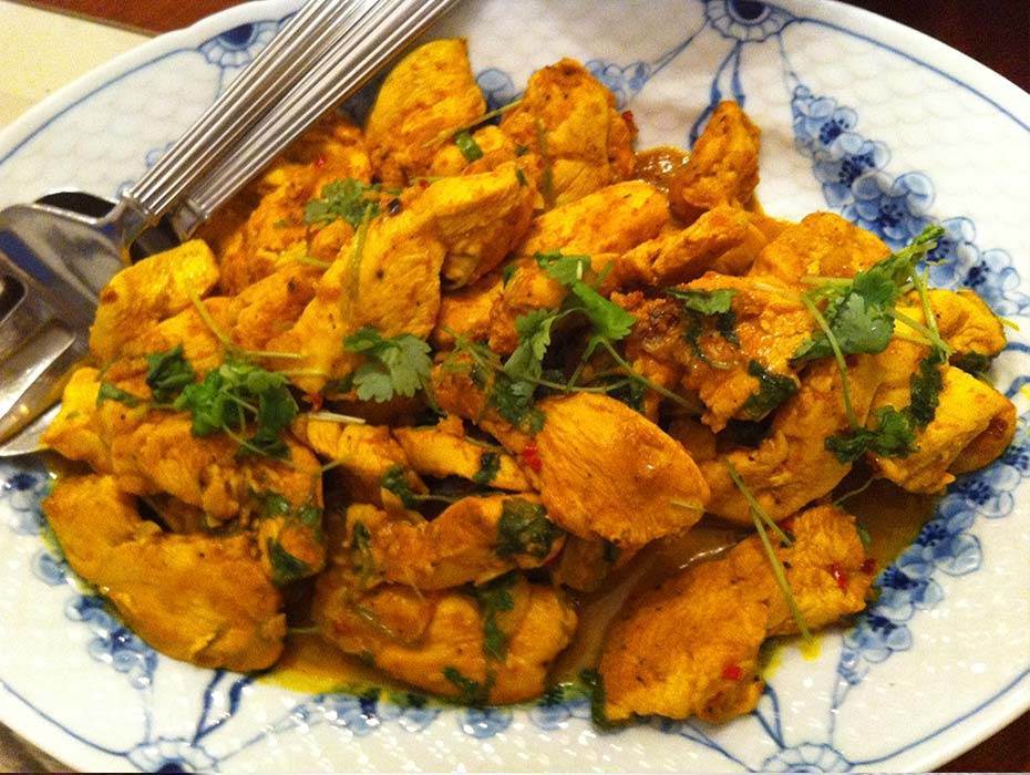 Kyckling med gurkmeja och koriander