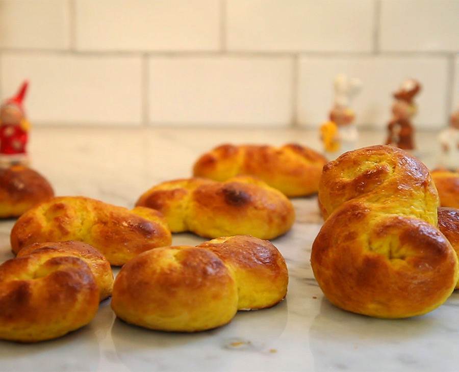 Lussebullar, saffranskatter – grunddeg