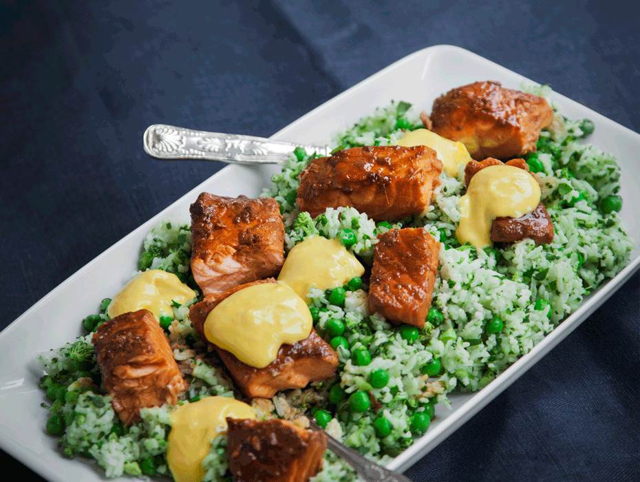 Malins sojabakade laxfilé med grönt ris och wasabimajonnäs