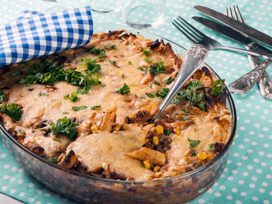 Tacogratäng med grönsallad