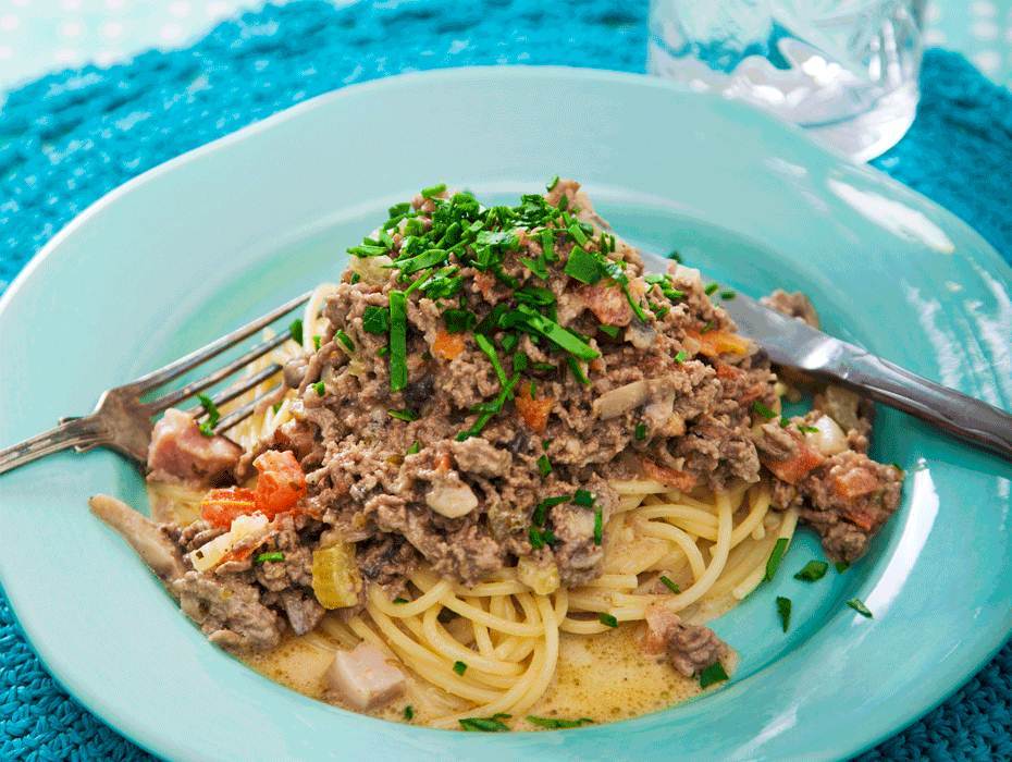 Tommys köttfärssås med grädde och färsk timjan