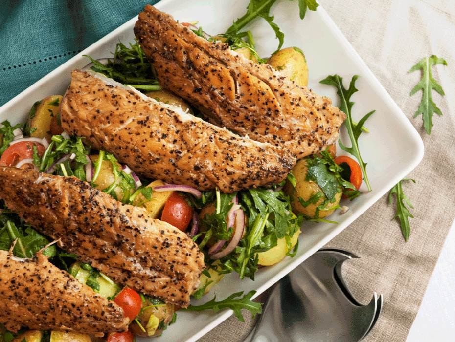 Varmrökt makrill med färskpotatissallad