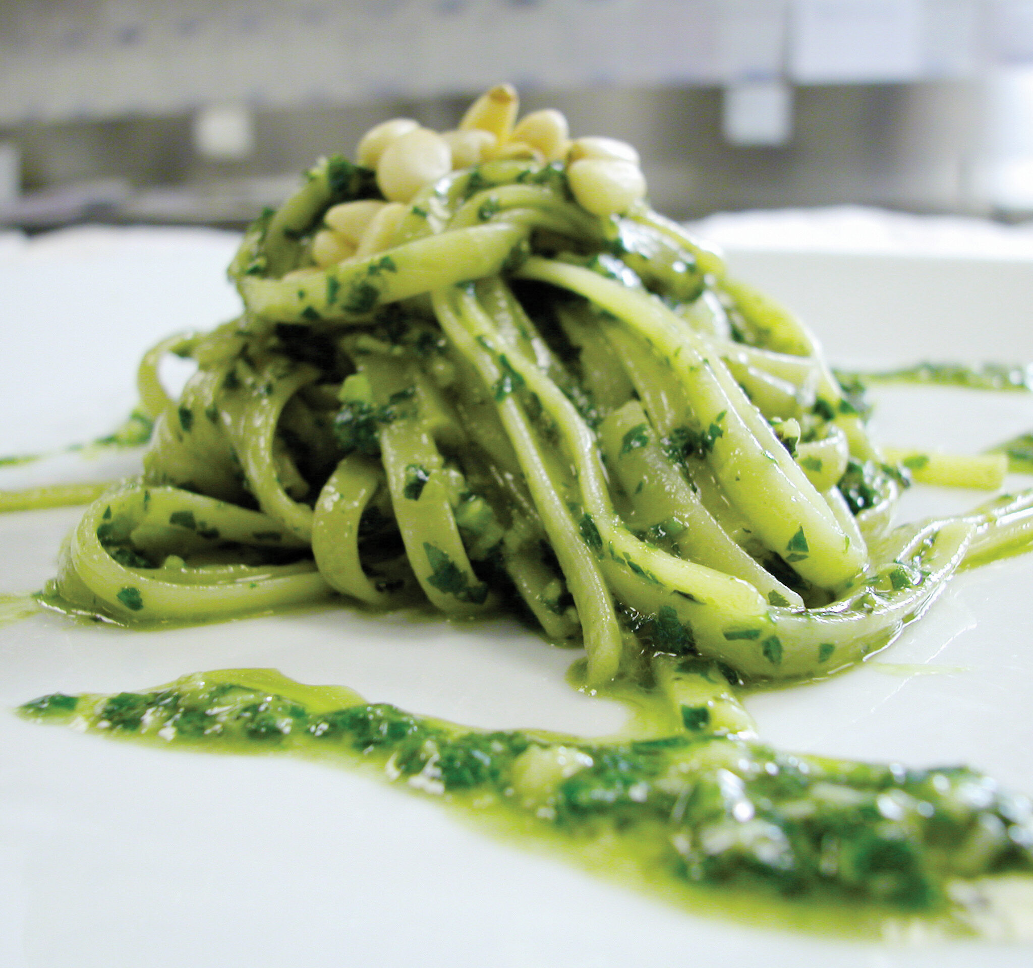 Pastapesto med kyckling och tomat