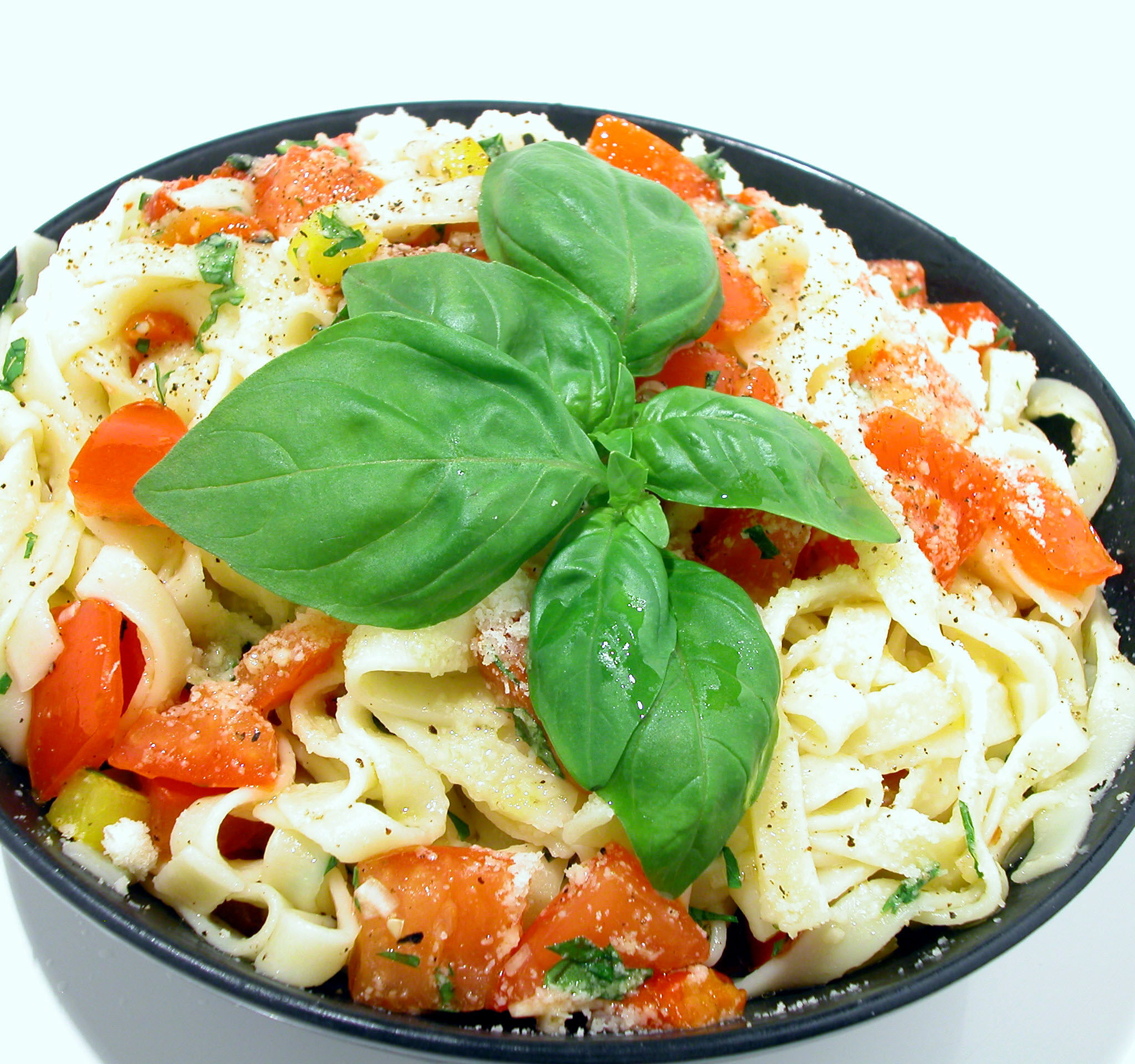 Färsk tagliatelle med sauce vierge
