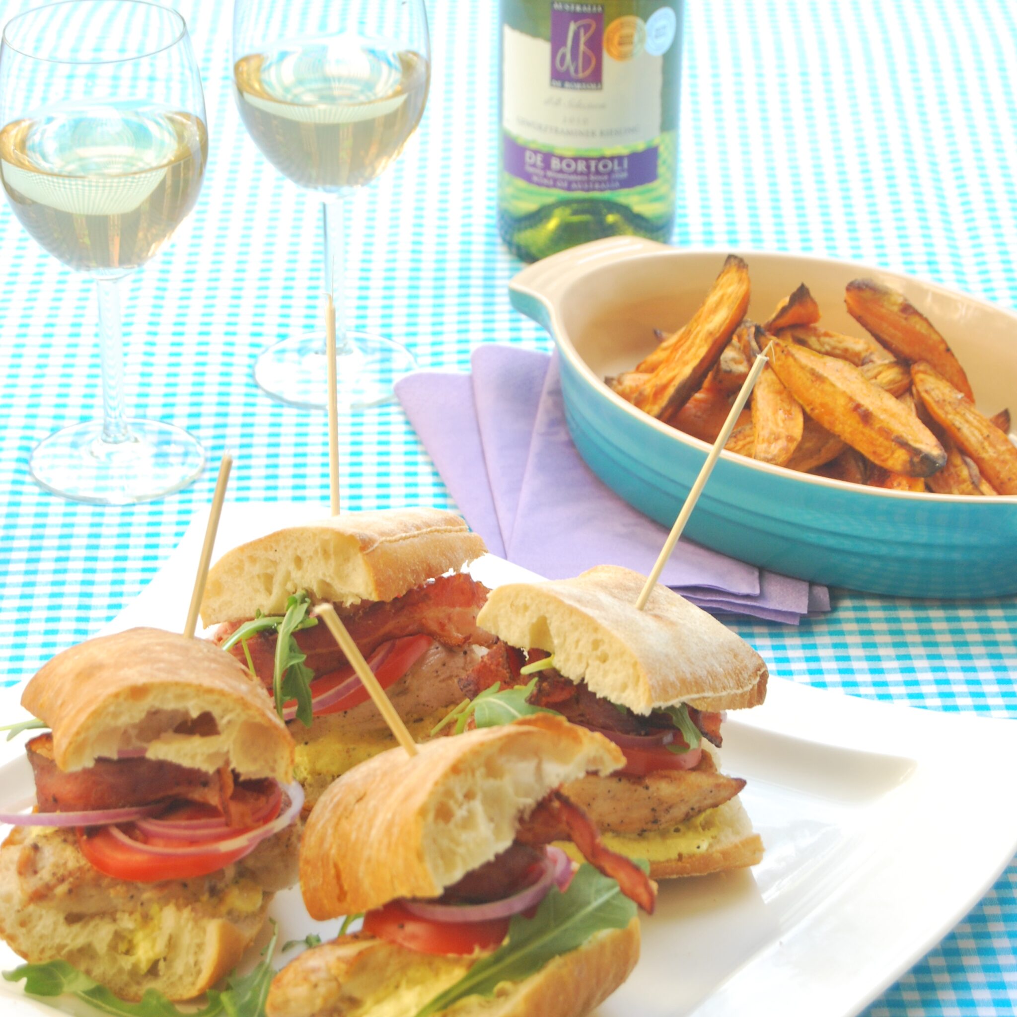 Club Sandwich med rostad sötpotatis