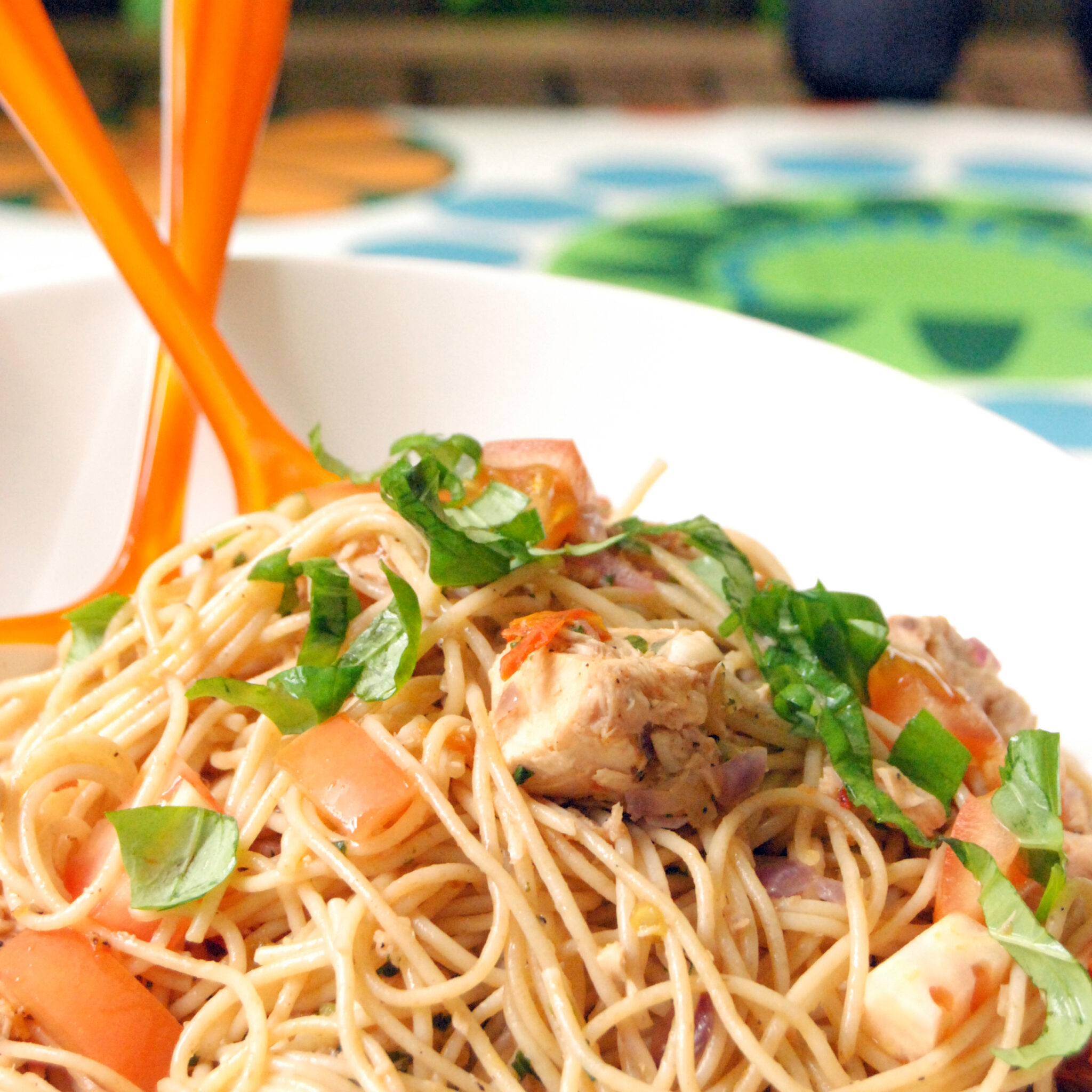 Örtkryddad tonfiskpasta med sting