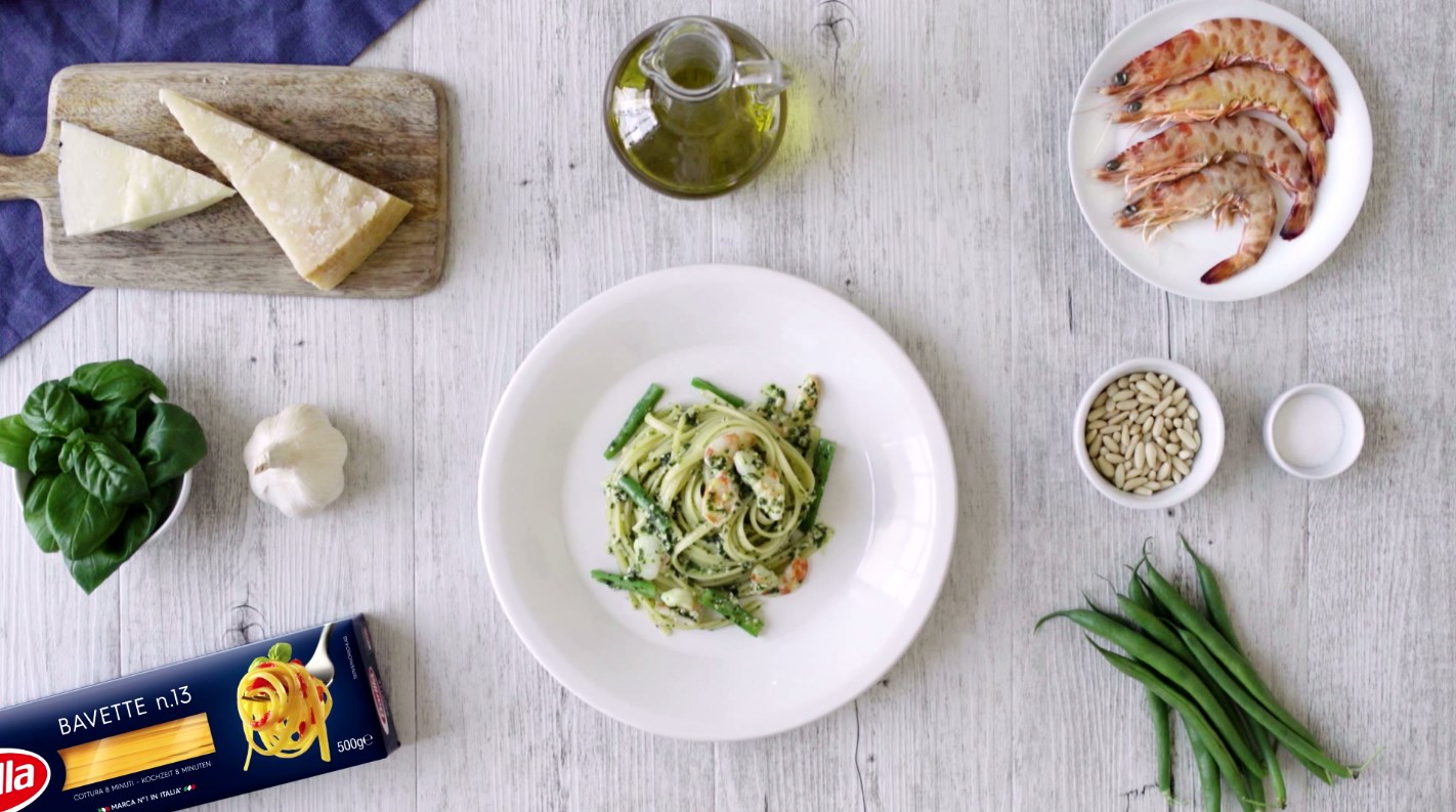 Barilla Bavette med pesto, räkor och bönor