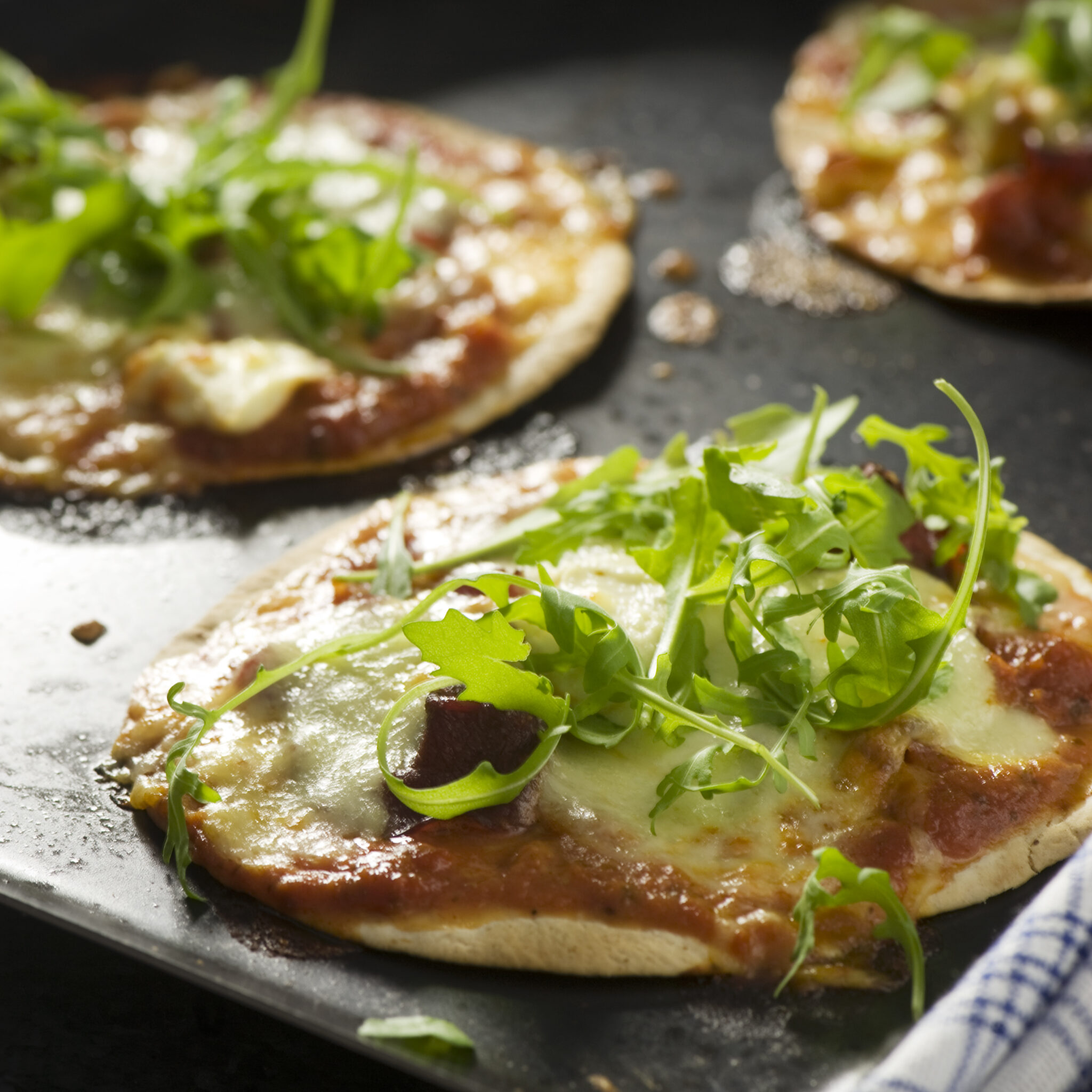 Viltpizza på tortillabröd